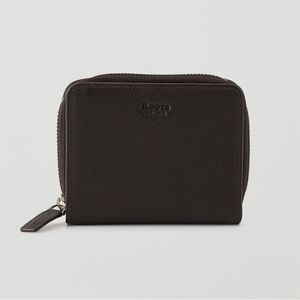 Roots Small Zip Around Clutch Cloud Wallet